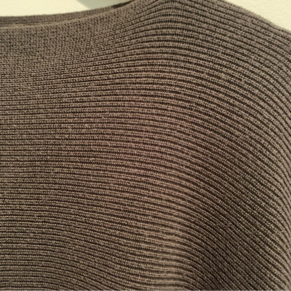 Lululemon Athletica Divinity Poncho Olive Green Sweater One Size - Picture 9 of 9